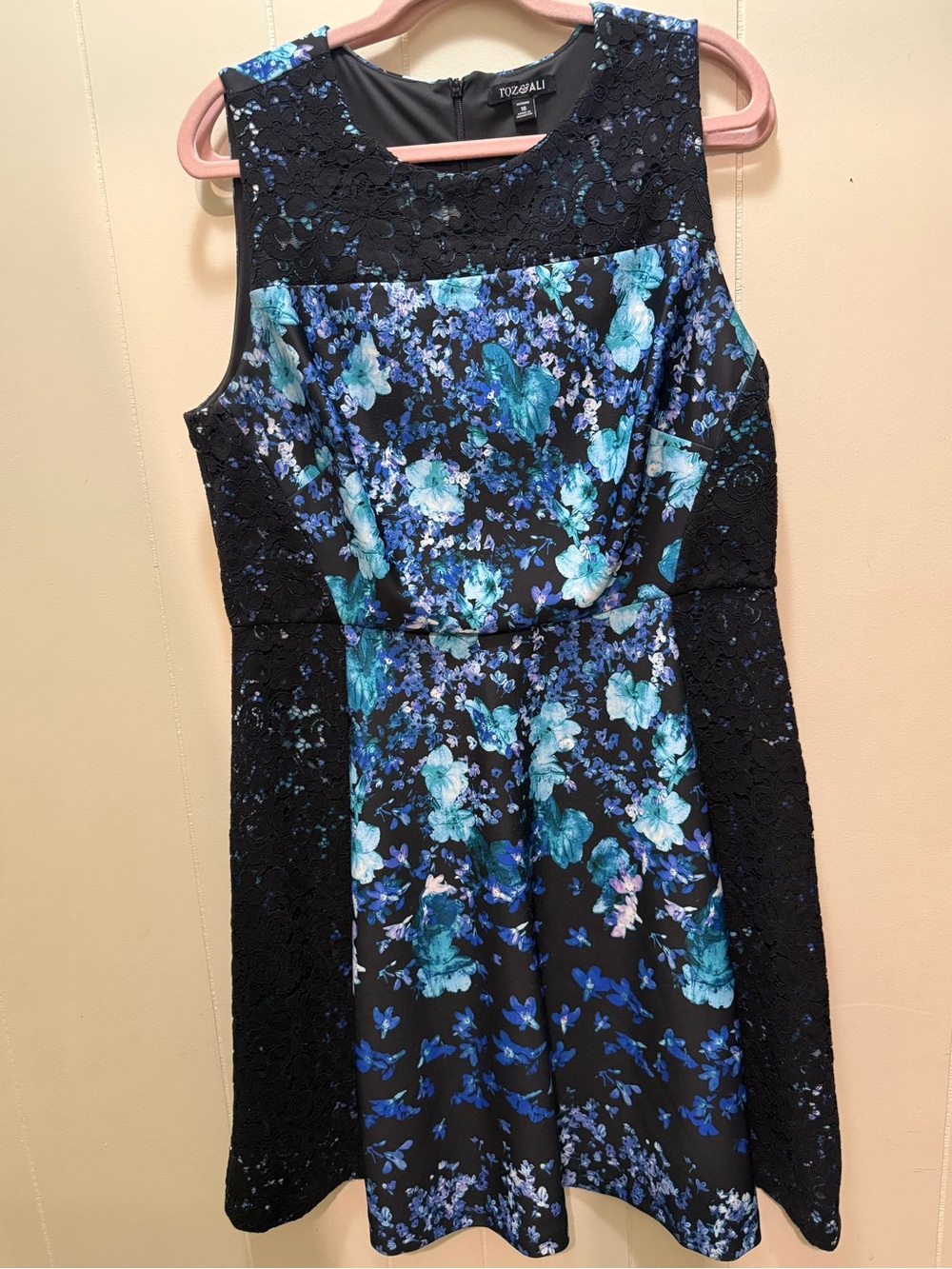 Roz & Ali Black Dress with Blue Floral Print and Black Lace Panels